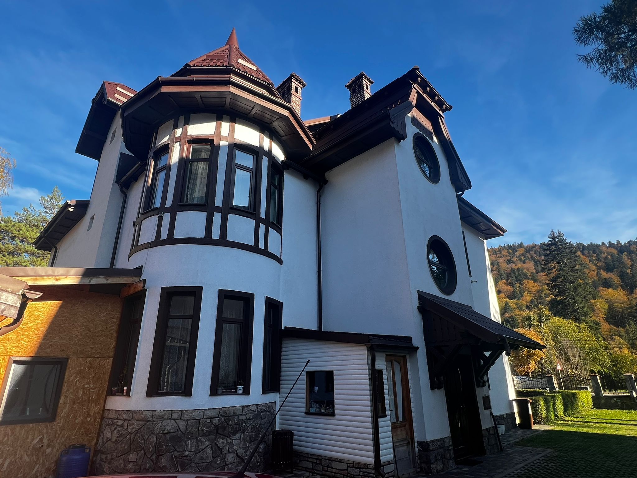 Cazare la munte pentru toate gusturile: Casa Toma din Bușteni
